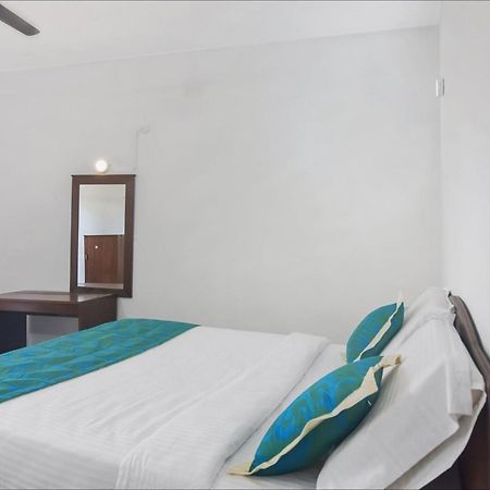 Oyo 13581 Hotel Raj Madikeri Exterior photo